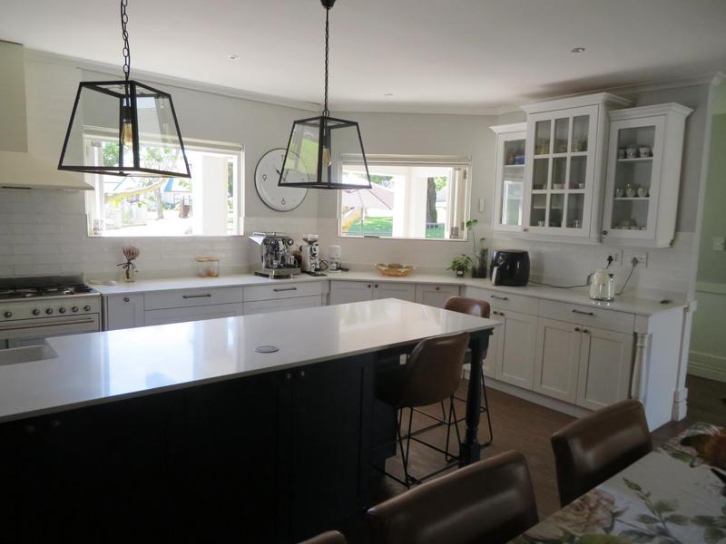4 Bedroom Property for Sale in Zevendal Western Cape